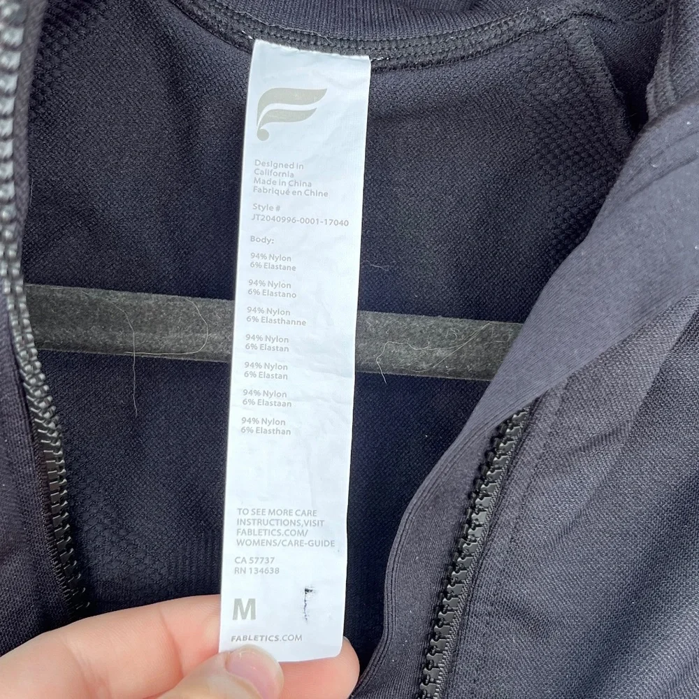 Fabletics Women's Jacket Medium Black Breathable Running Workout Long Sleeve - Picture 2 of 6